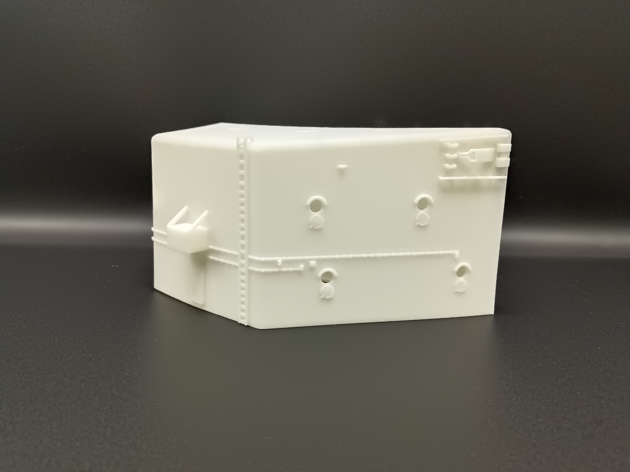 1/72 DKM Bismarck Forward Lower Deck 2 - distefan 3d print