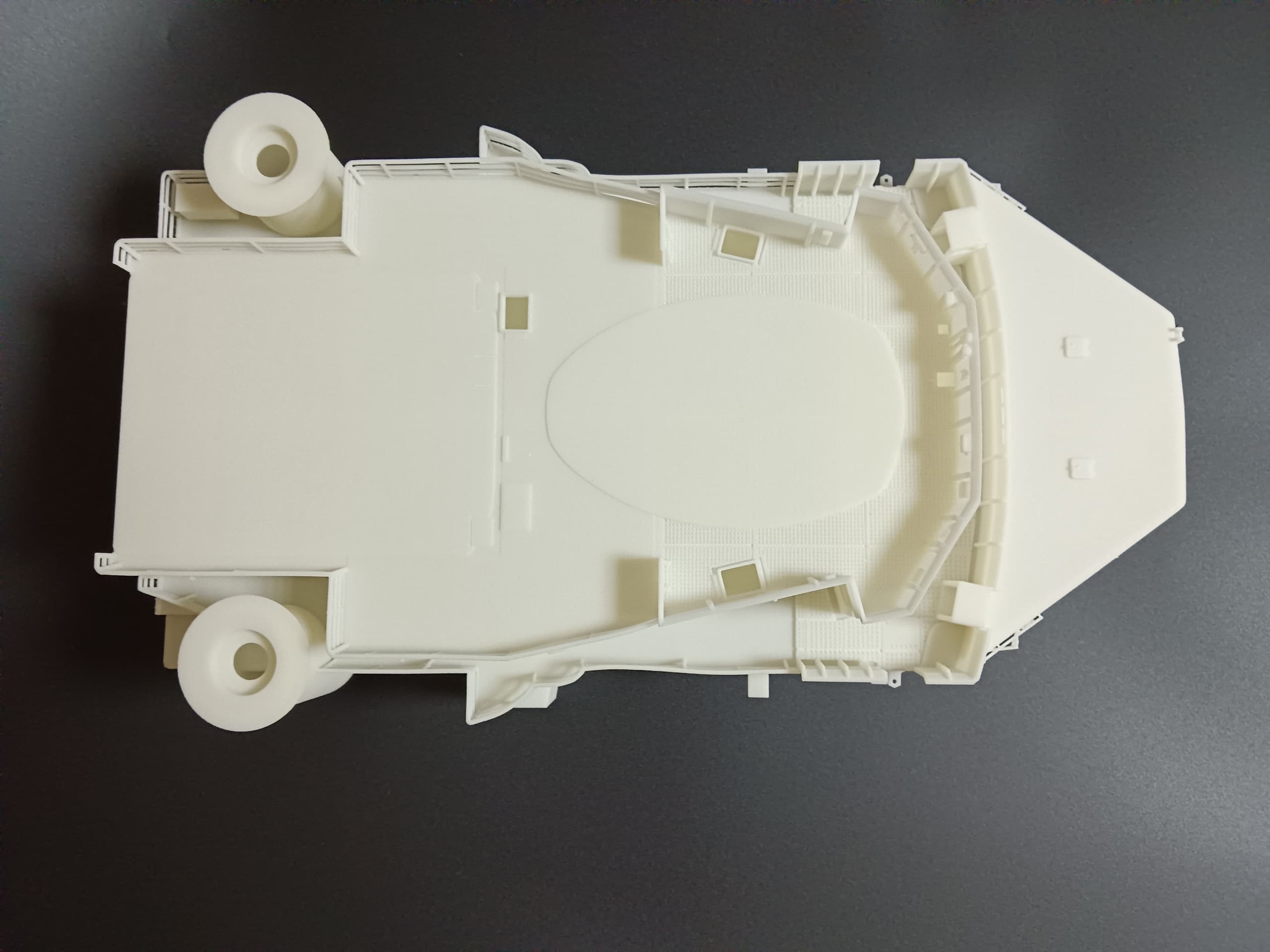 1/72 DKM Bismarck Forward Lower Deck 2 - distefan 3d print