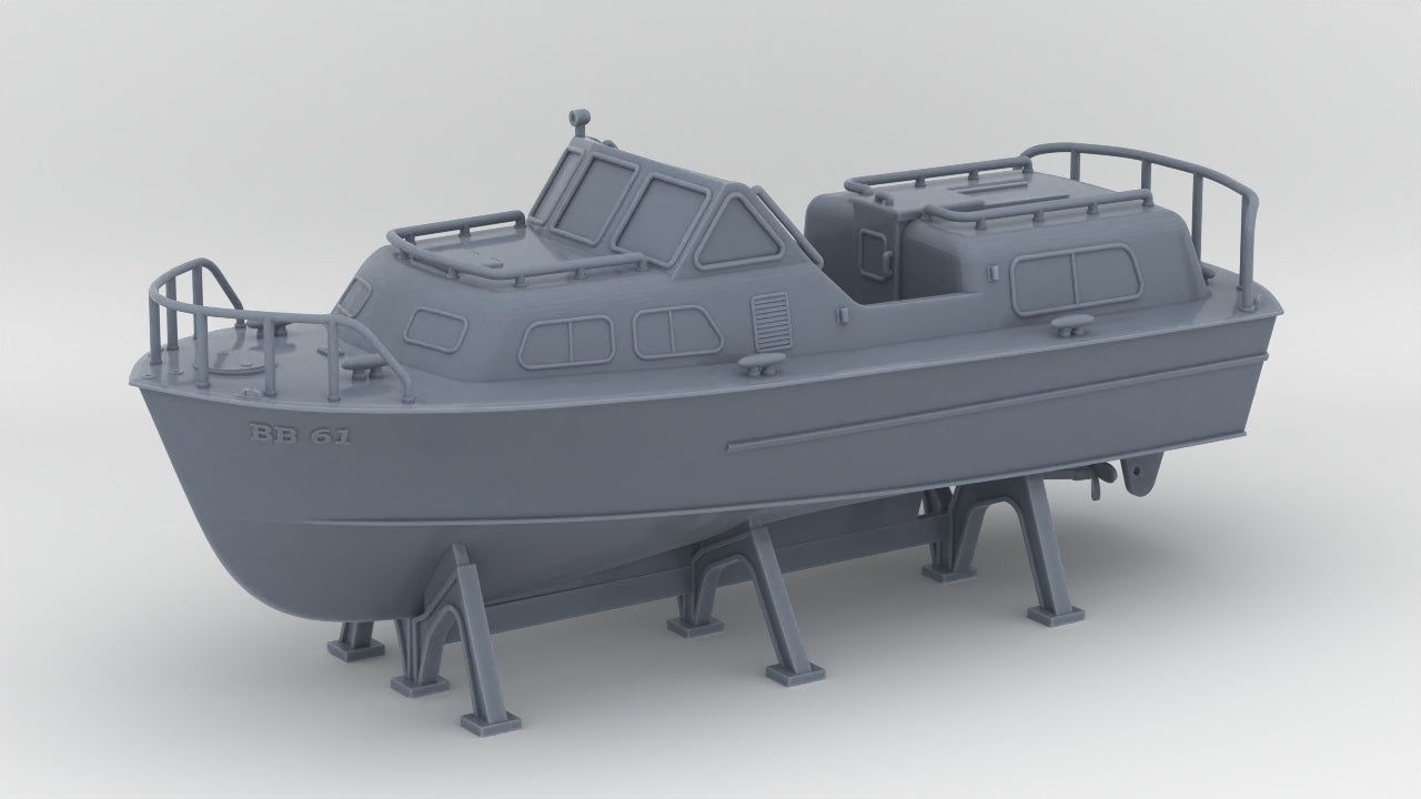 1/96 USS Iowa ('84) 33ft Utility Boat Protosoon