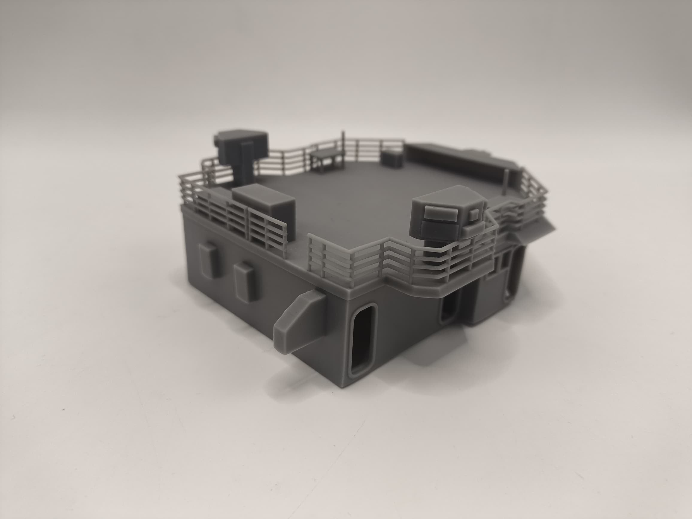 1/96 USS Oliver Hazard Perry Forward Command Bridge Protosoon