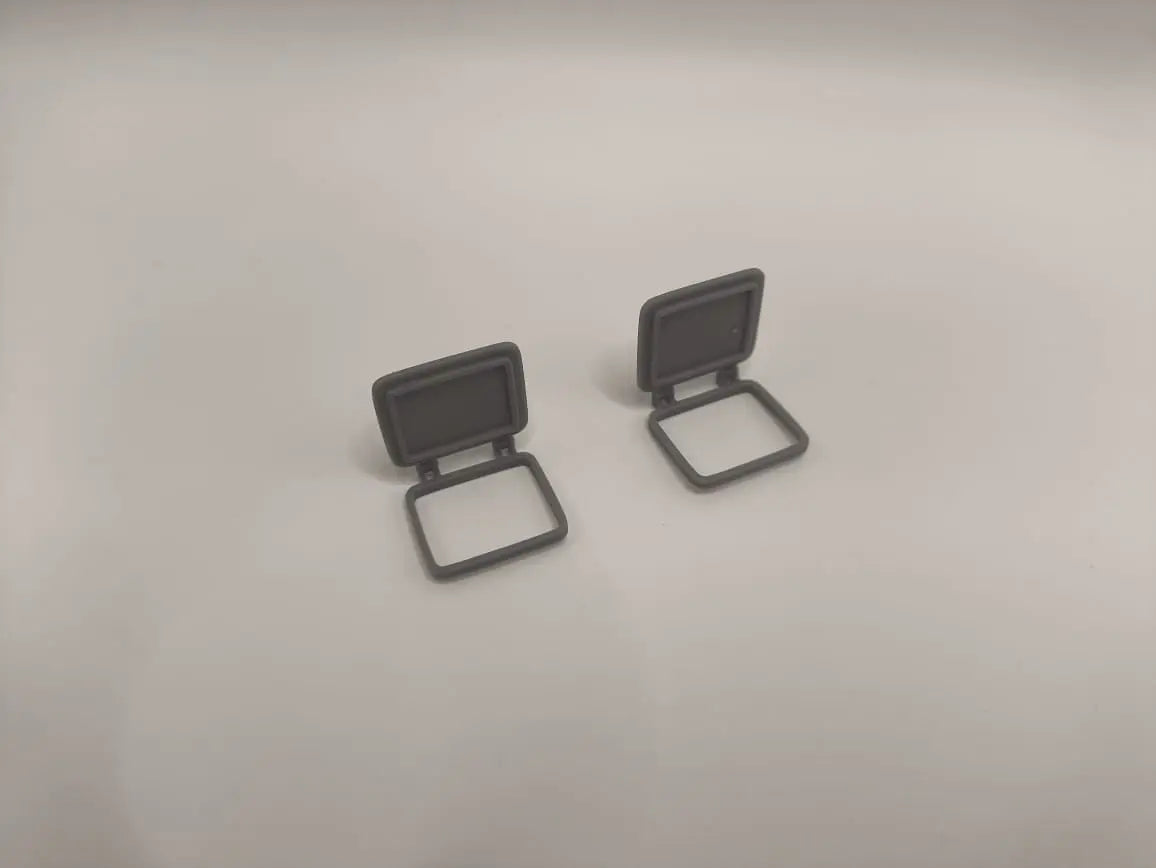 1/30 US PT Boat 109 Forward Deck Open Hatch Set (2pcs) - distefan 3d print – alternate view