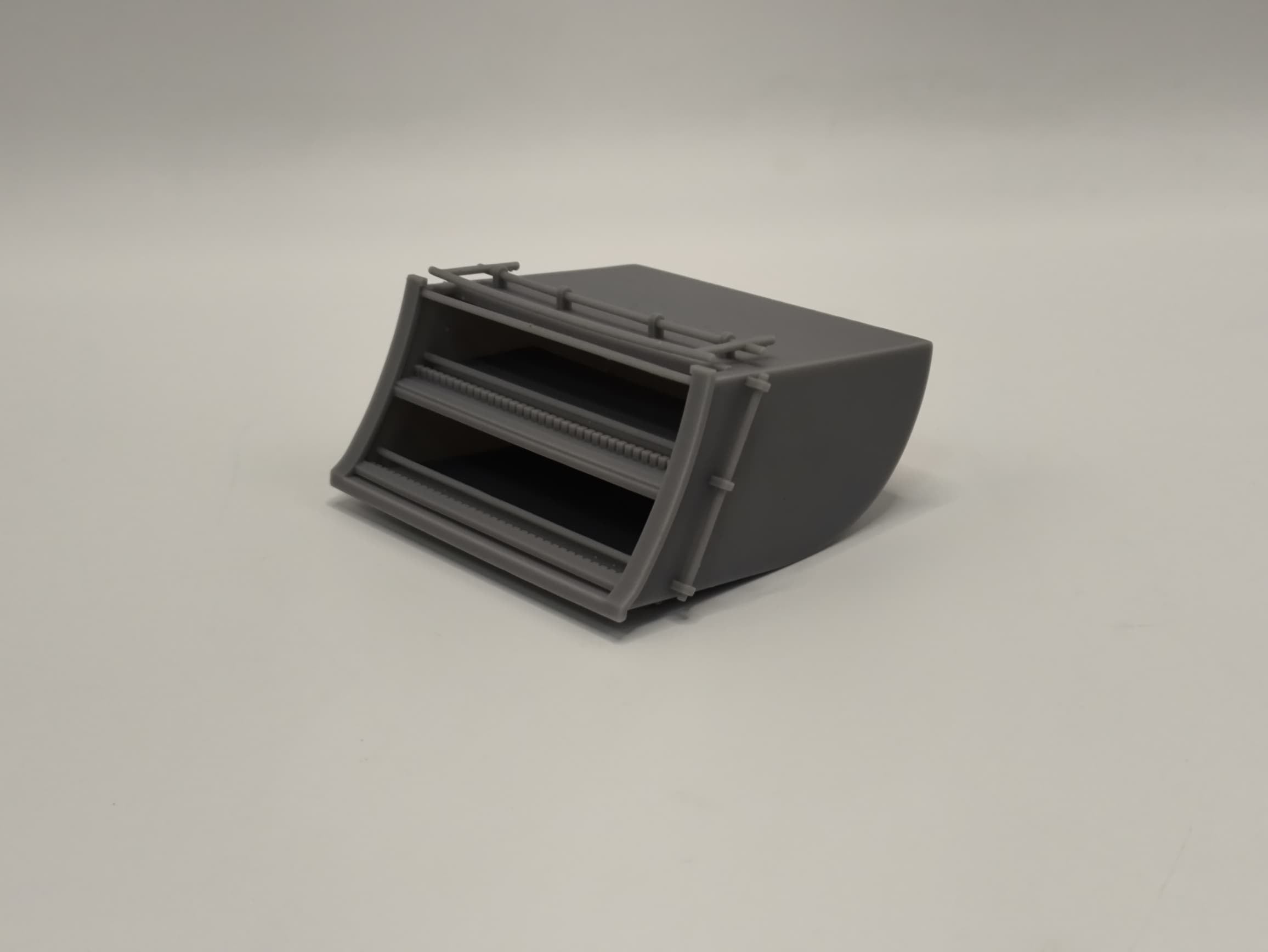 1/32 USN Box for Signal Flags Protosoon – alternate view