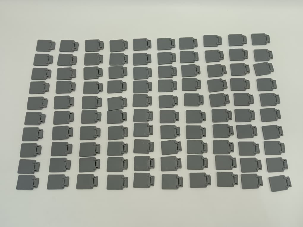 1/35 USS Arleigh Burke (DDG-51) VLS Cell Hatch Doors Set (100pcs)  – alternate view