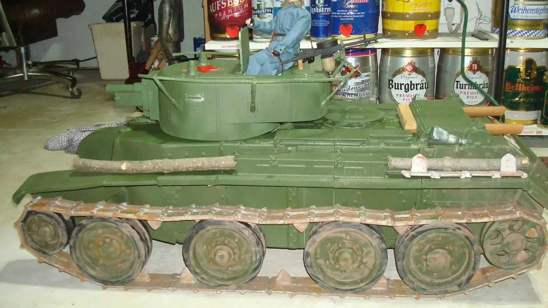 Complete Your BT-7A: Ultra-Detailed 1/6 Soviet BT-7A - Engine Hatch