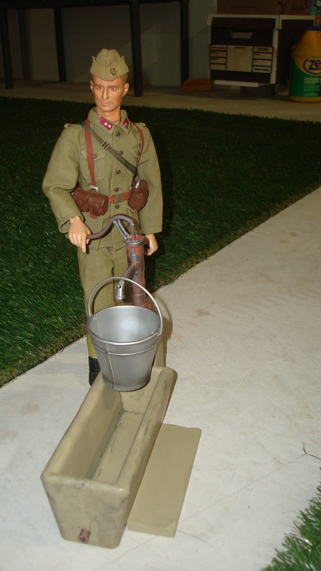 1/6 Czechoslovak Hand Water Pump Set distefan 3d print
