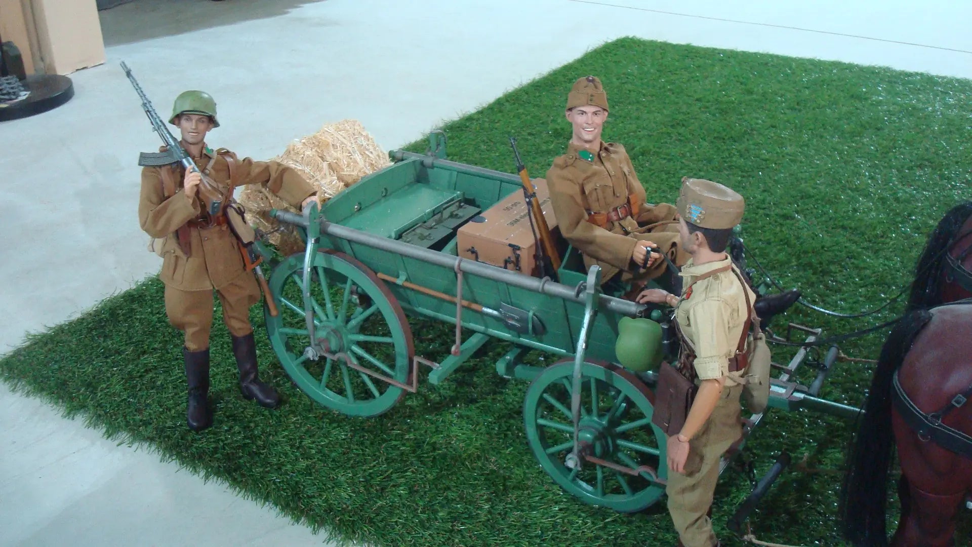 1/6 Horse-Drawn "National Vehicle" Farm Cart Set (150+ Pieces)- distefan 3d print