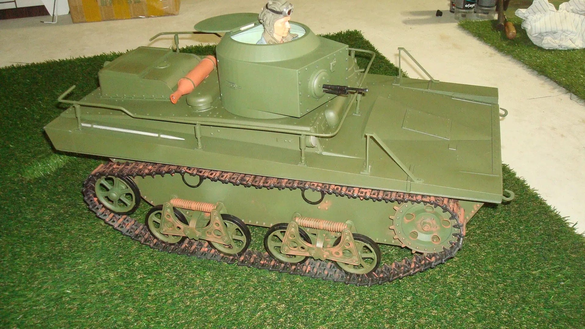 1/6 T-37 Soviet Amphibious Tank Kit - distefan 3d print