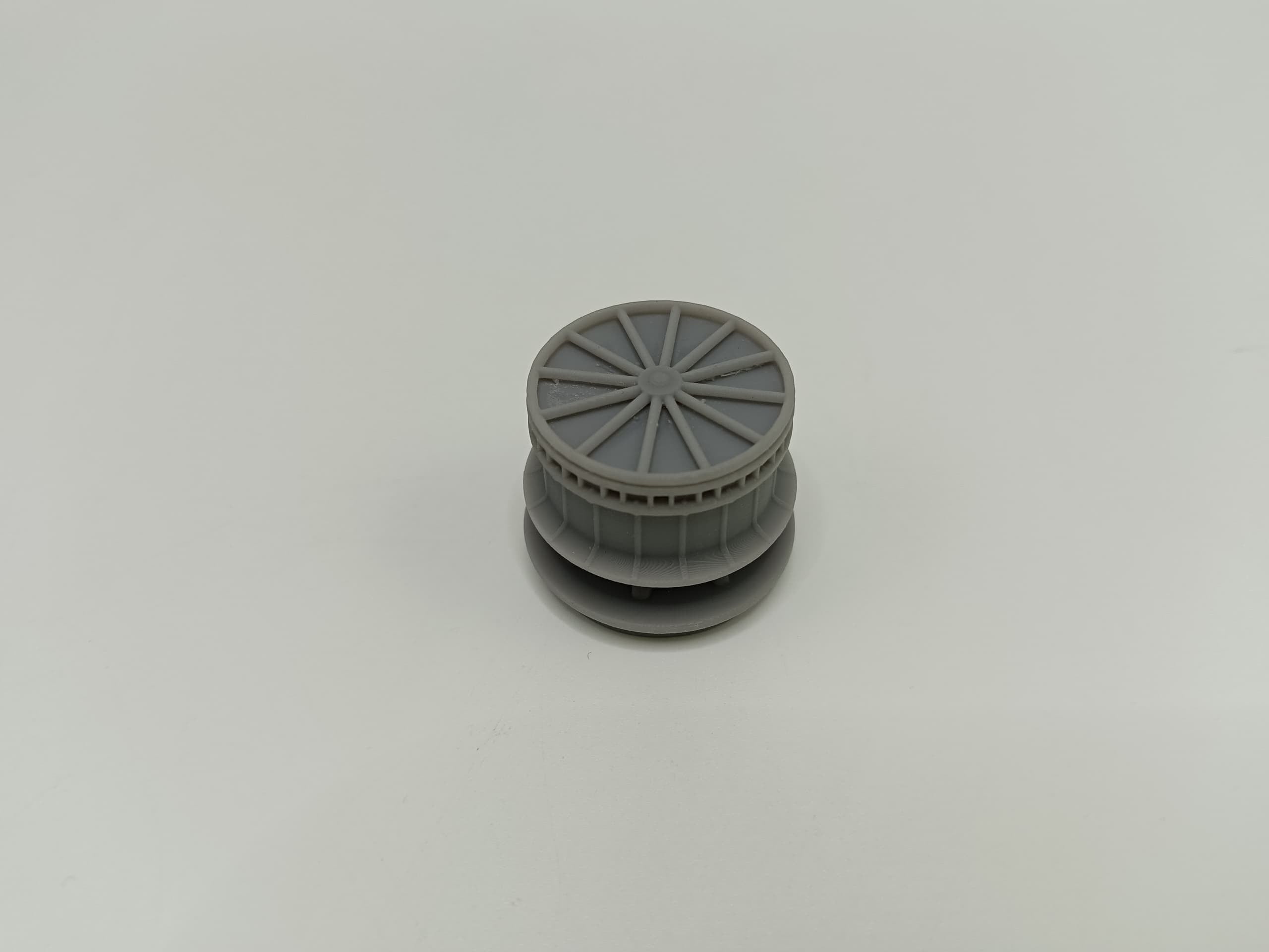 1/72 DKM Bismarck Capstan - distefan 3d print – alternate view