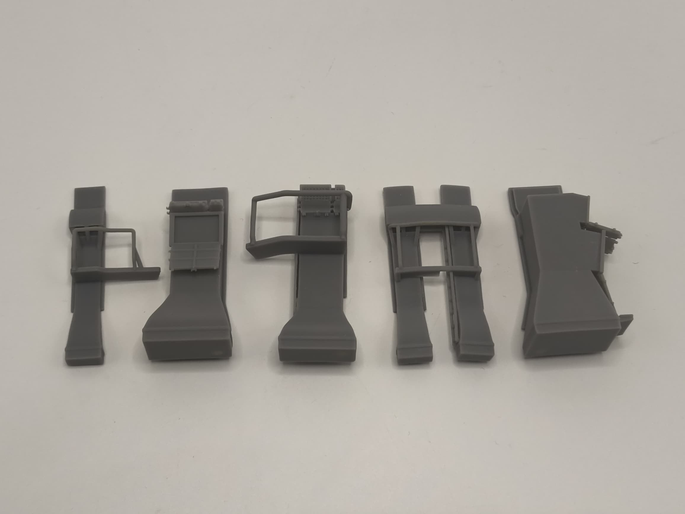 1/72 DKM Bismarck Forward Turret Vents Set Protosoon – alternate view