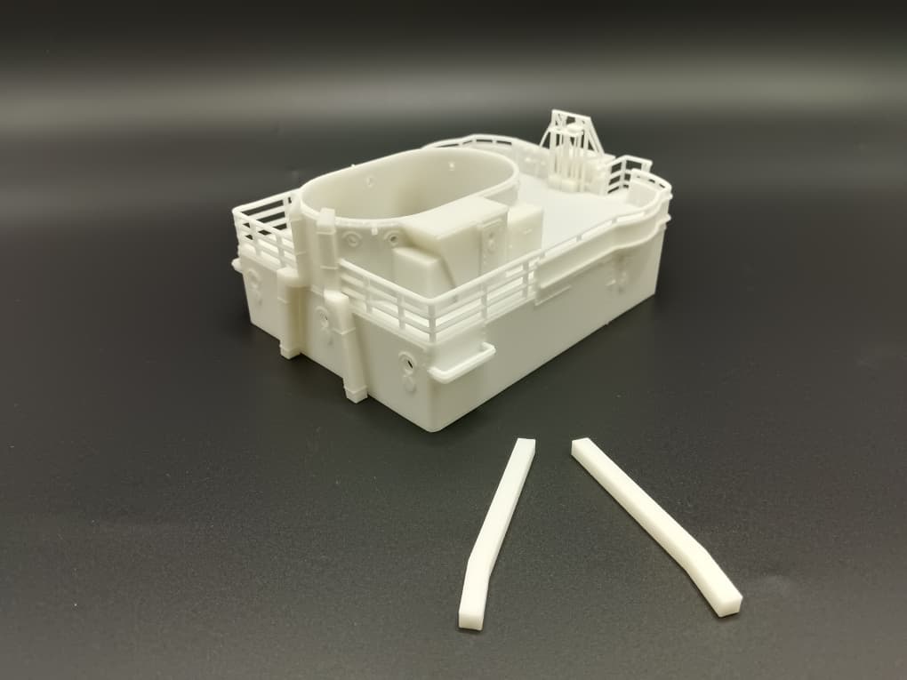 1/72 DKM Bismarck Forward Upper Mast Deck 5 - distefan 3d print