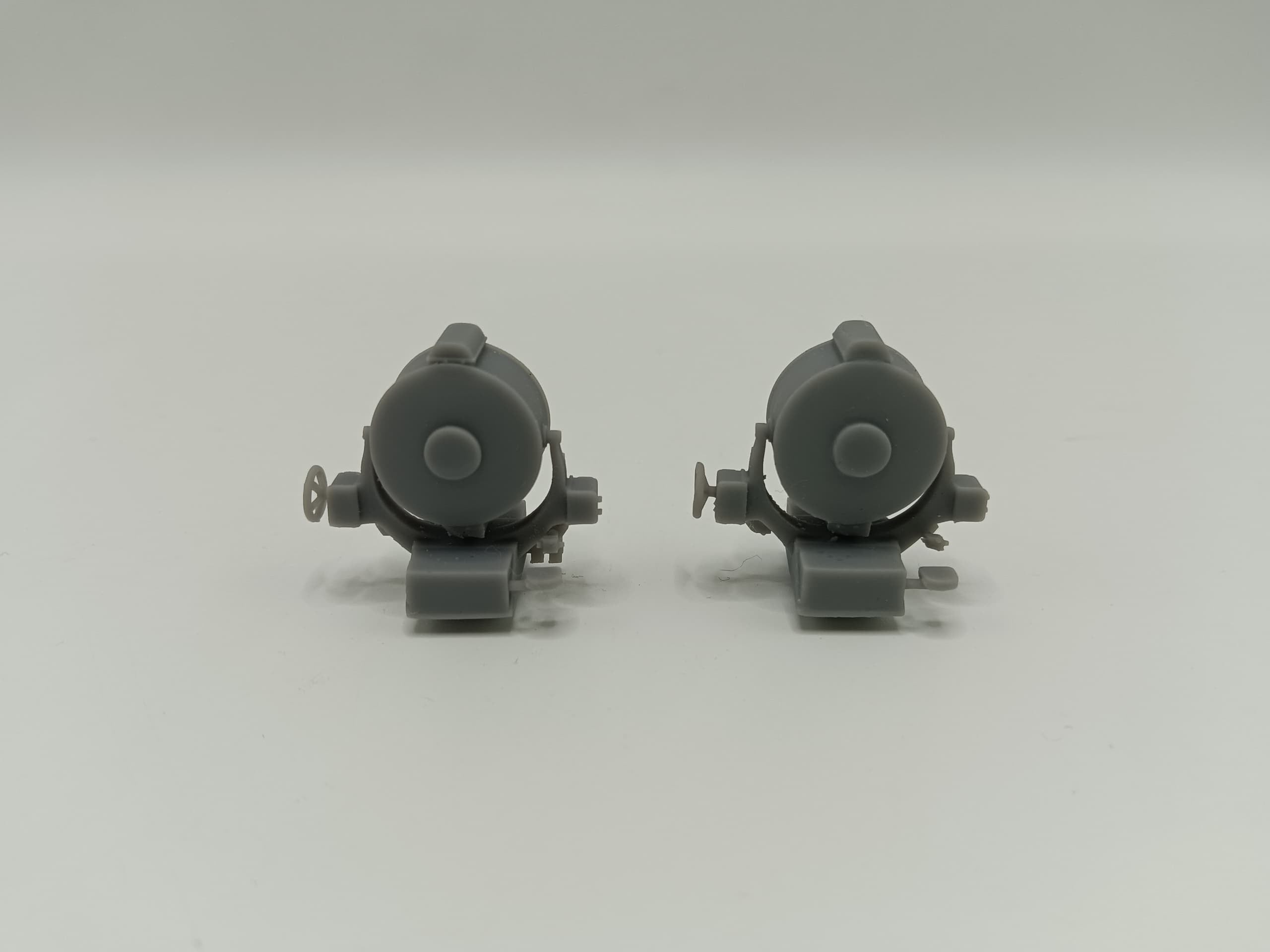 1/72 USN 36-inch Searchlight Set (2pcs) Protosoon