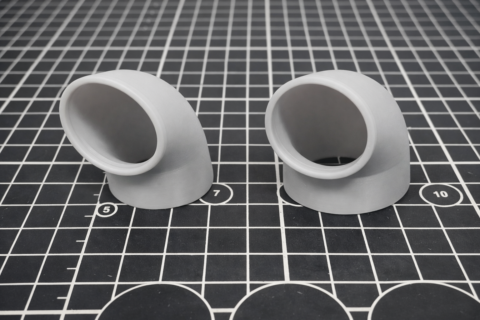 1/72 USN Cowl Vent v14 Set (2pcs) - distefan 3d print – alternate view