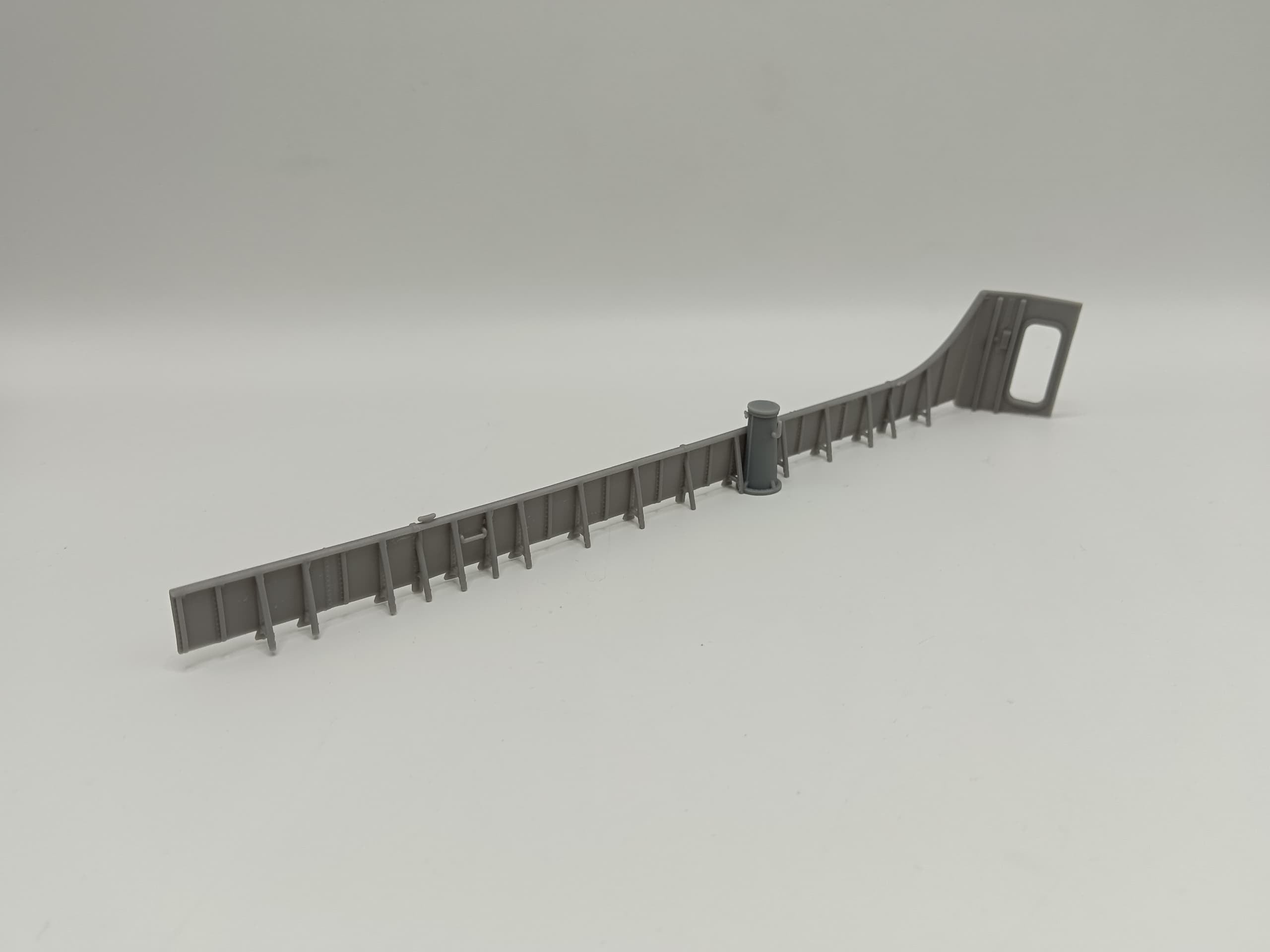 1/72 USS Kidd (DD-661) Bulwark Forward Port - distefan 3d print