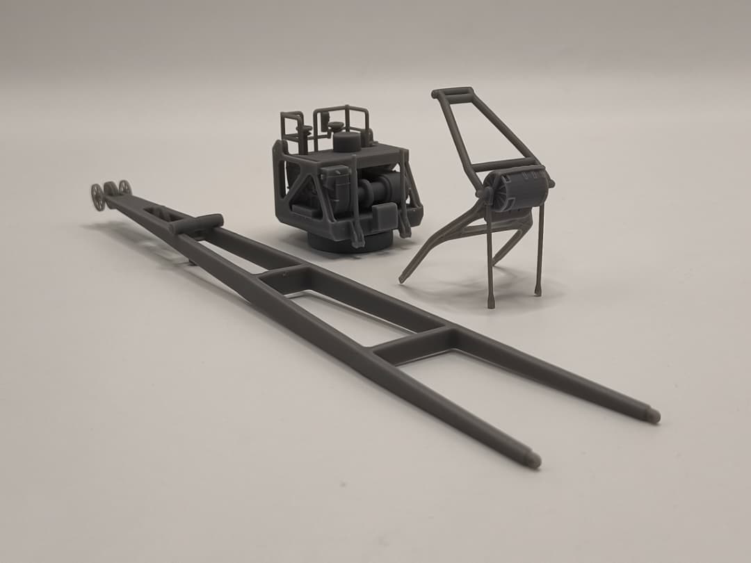 1/96 DKM Bismarck Airplane Crane Kit - Protosoon
