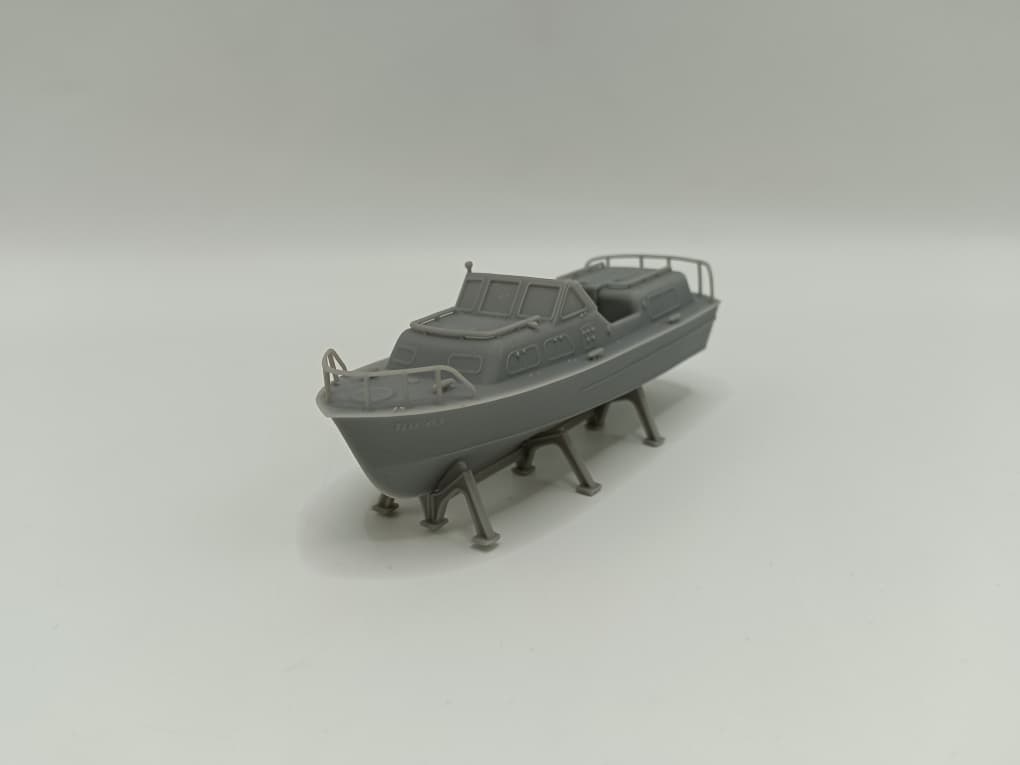 1/96 USS Iowa ('84) 33ft Utility Boat - distefan 3d print